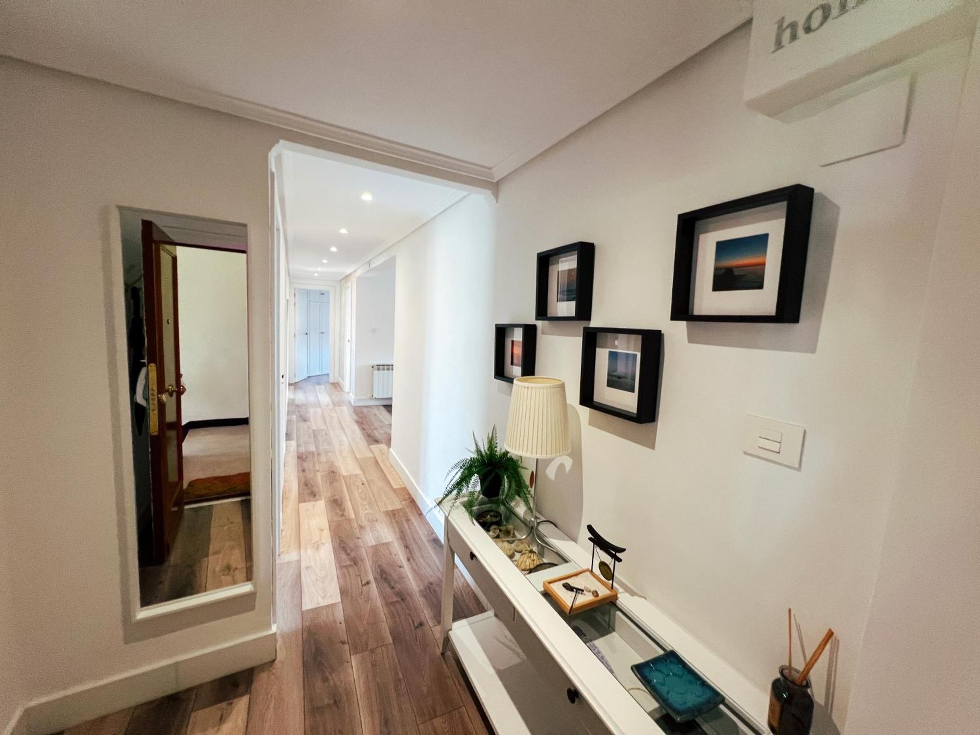 Hauda Apartment *